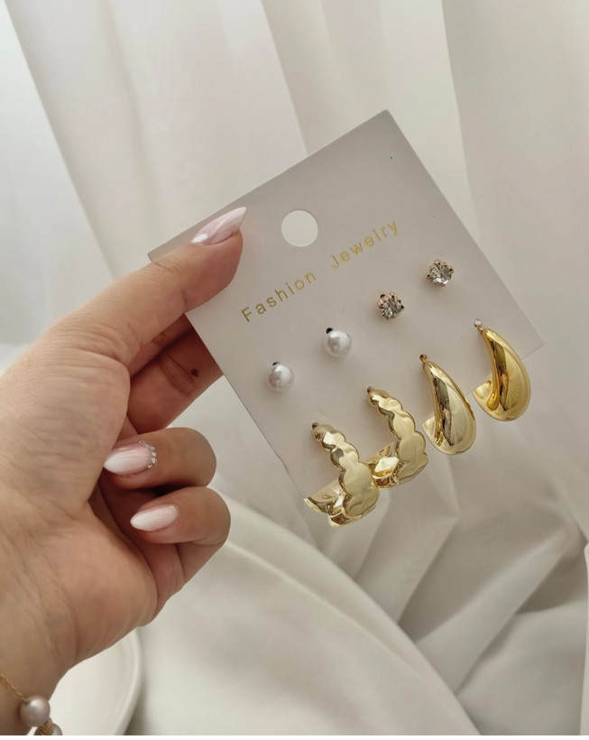 پک گوشواره طلایی